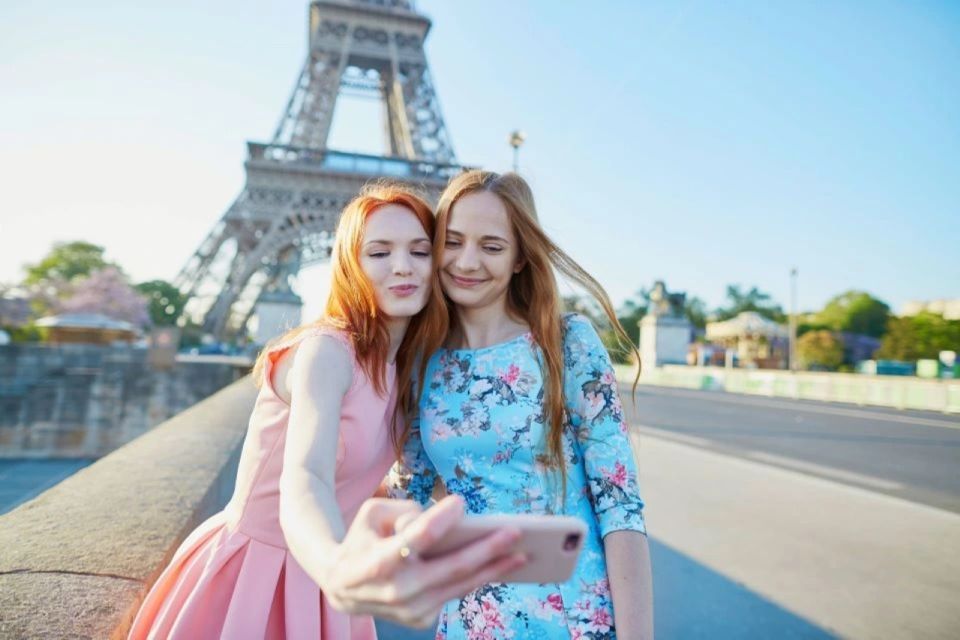 Crucero nocturno por el Sena: plan romántico combinado con Torre Eiffel