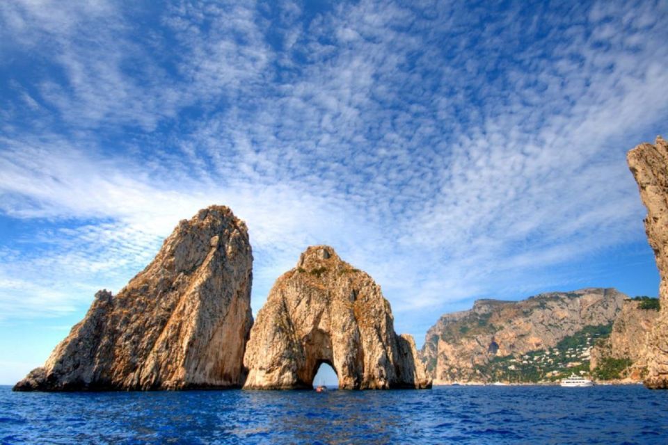 Excursión romántica a Capri desde Roma con paseo en barco: escapada en pareja