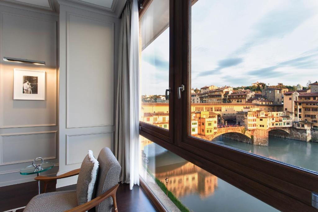 Hotel Portrait Firenze: boutique de lujo junto al Arno